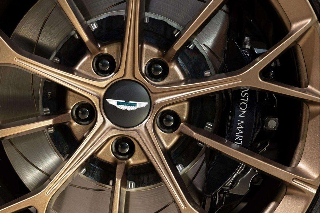 used 2025 Aston Martin Vantage car, priced at $209,888