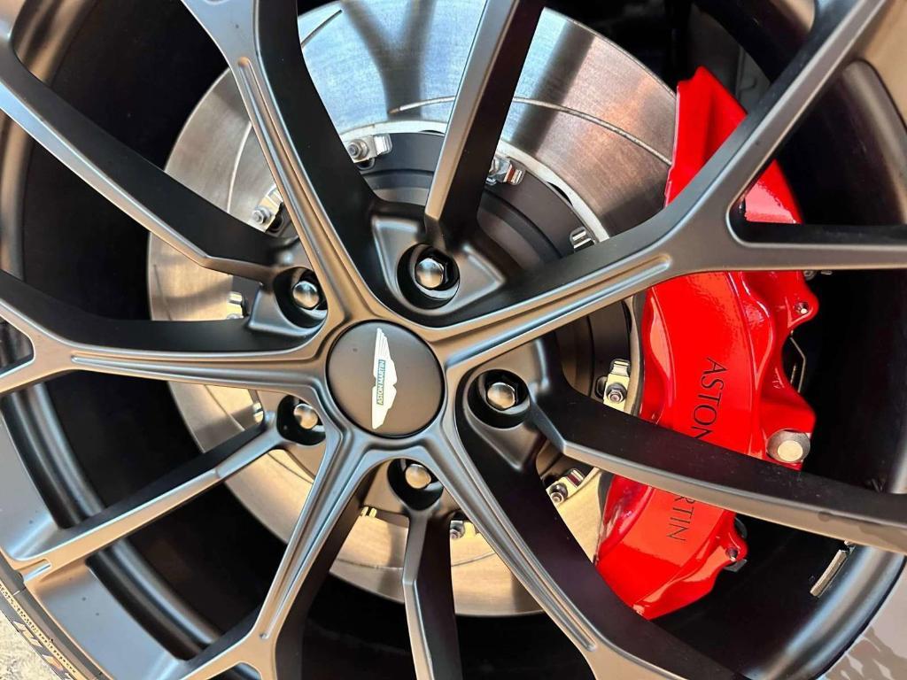 new 2025 Aston Martin Vantage car, priced at $264,900