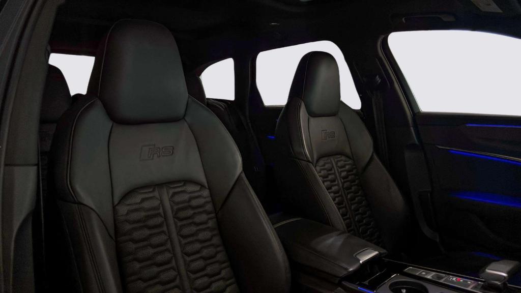 used 2023 Audi RS 6 Avant car, priced at $105,888