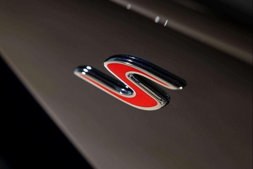 new 2026 Aston Martin DBX car, priced at $315,500