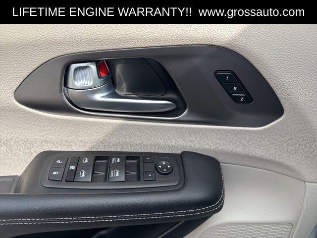 used 2023 Chrysler Pacifica car, priced at $23,470