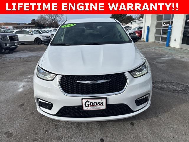 used 2024 Chrysler Pacifica car, priced at $28,470