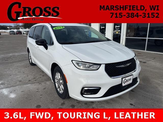 used 2024 Chrysler Pacifica car, priced at $28,470