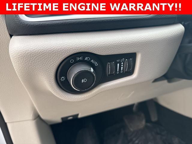 used 2024 Chrysler Pacifica car, priced at $28,470