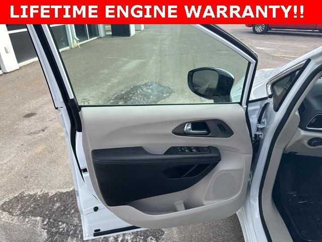 used 2024 Chrysler Pacifica car, priced at $28,470