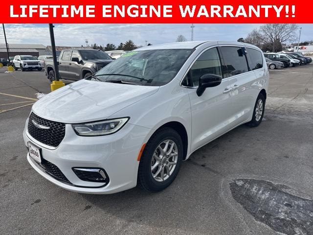 used 2024 Chrysler Pacifica car, priced at $28,470