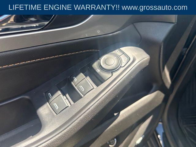 used 2021 Chevrolet Traverse car, priced at $25,368