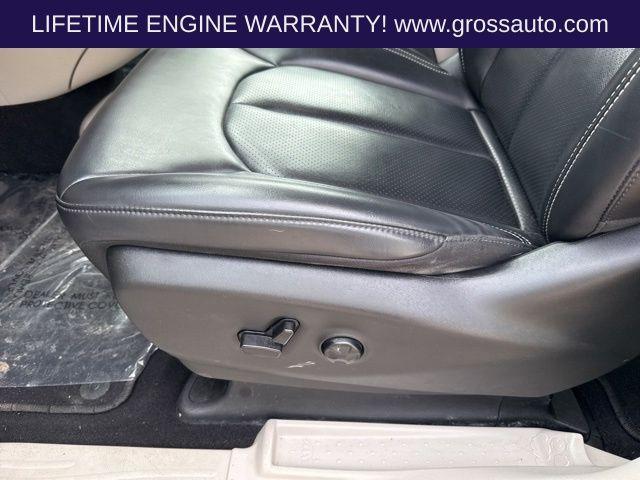 used 2023 Chrysler Pacifica car, priced at $23,970