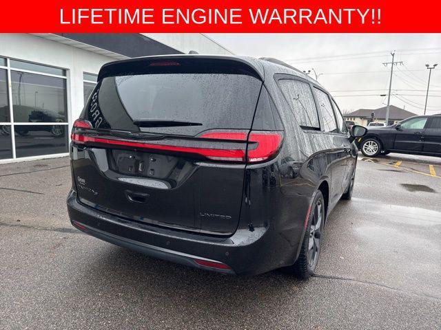 used 2025 Chrysler Pacifica car, priced at $33,970