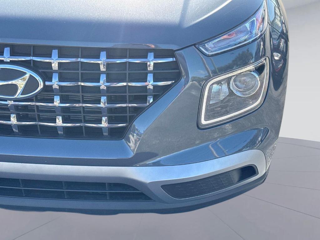used 2025 Hyundai Venue car, priced at $20,495