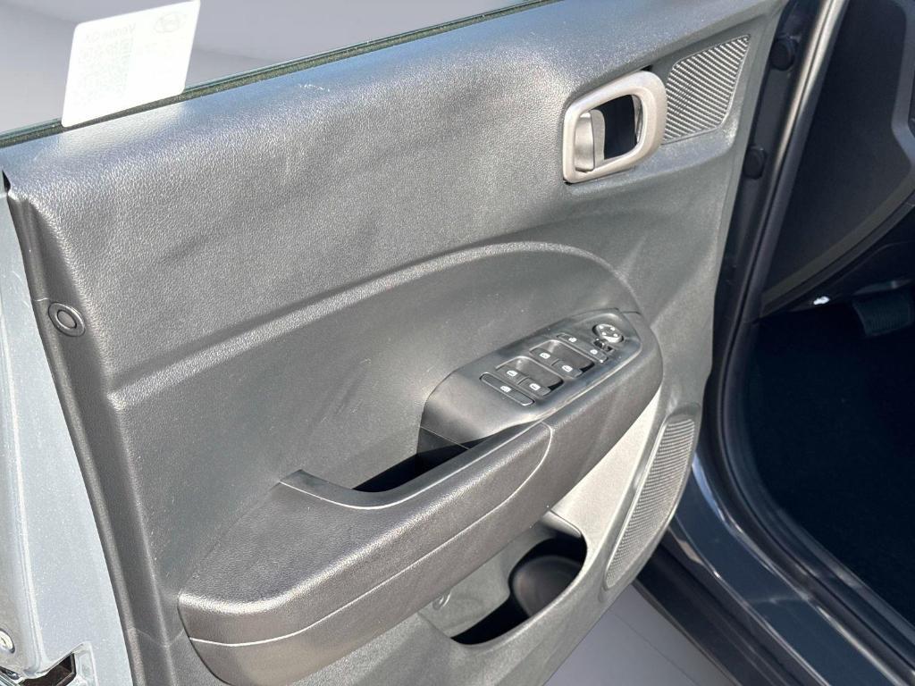 used 2025 Hyundai Venue car, priced at $20,495