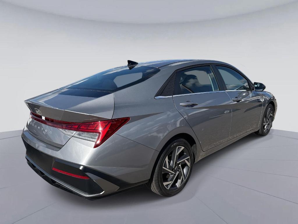 used 2025 Hyundai Elantra car, priced at $21,995