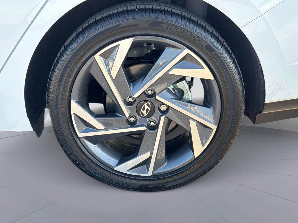 used 2025 Hyundai Elantra car, priced at $23,995