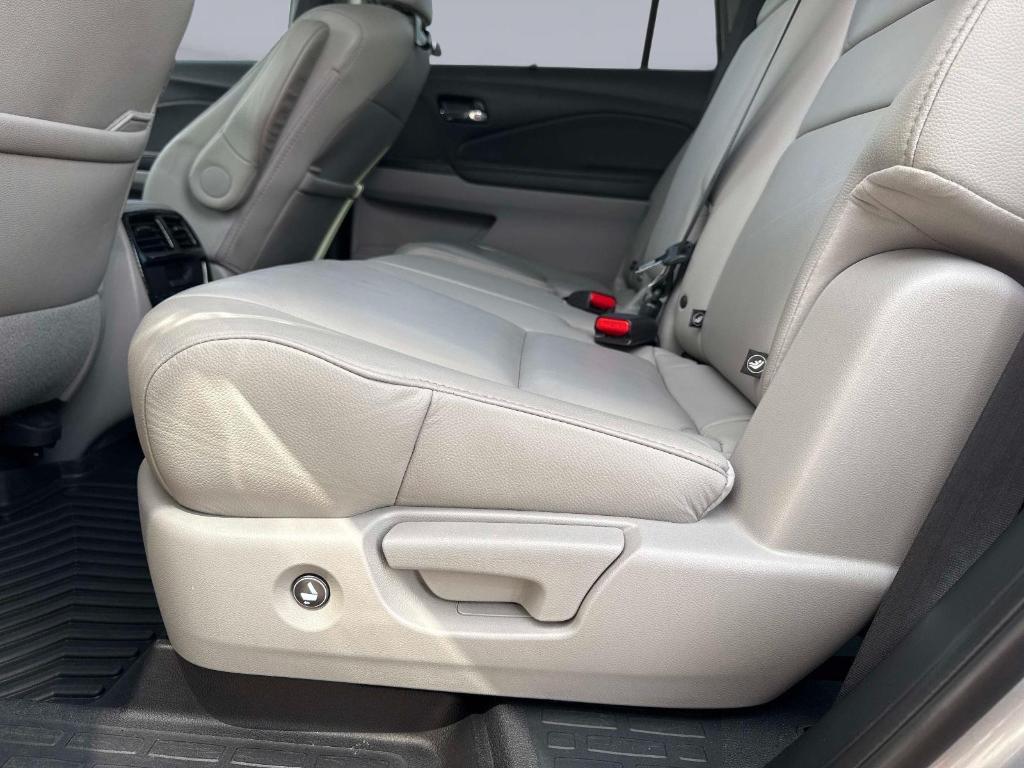 used 2021 Honda Pilot car, priced at $20,995