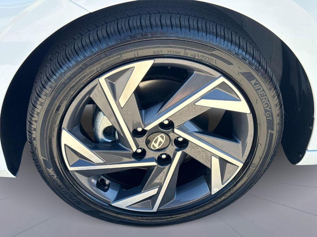 used 2025 Hyundai ELANTRA HEV car, priced at $24,995