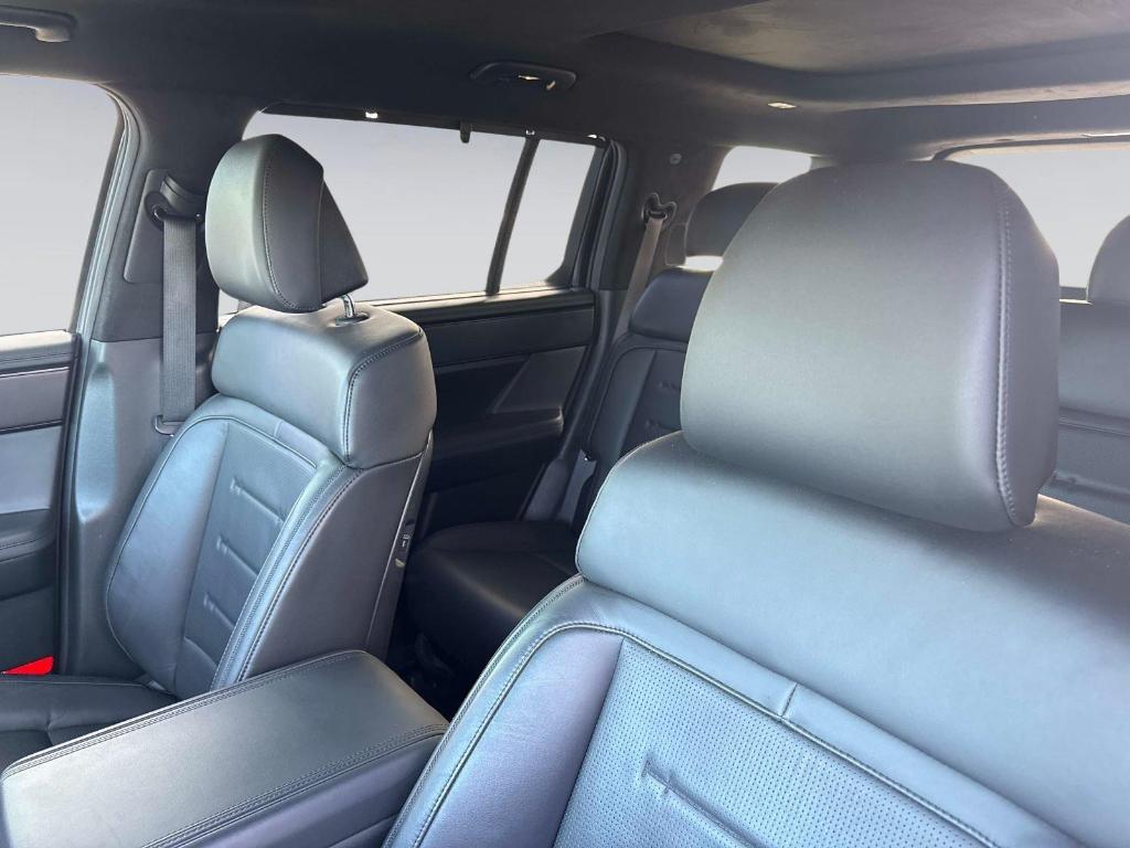 used 2024 Hyundai Santa Fe car, priced at $32,995