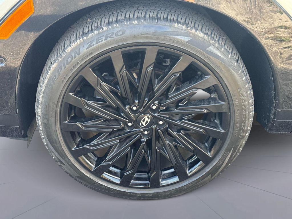 used 2024 Hyundai Santa Fe car, priced at $32,995