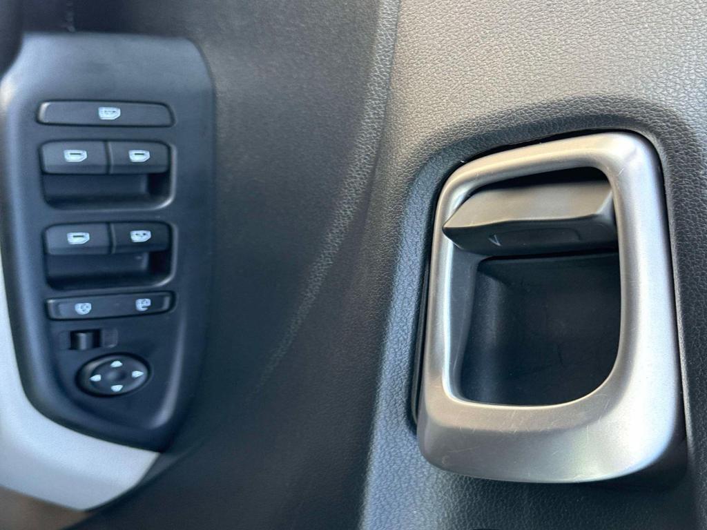 used 2025 Hyundai Venue car, priced at $20,495