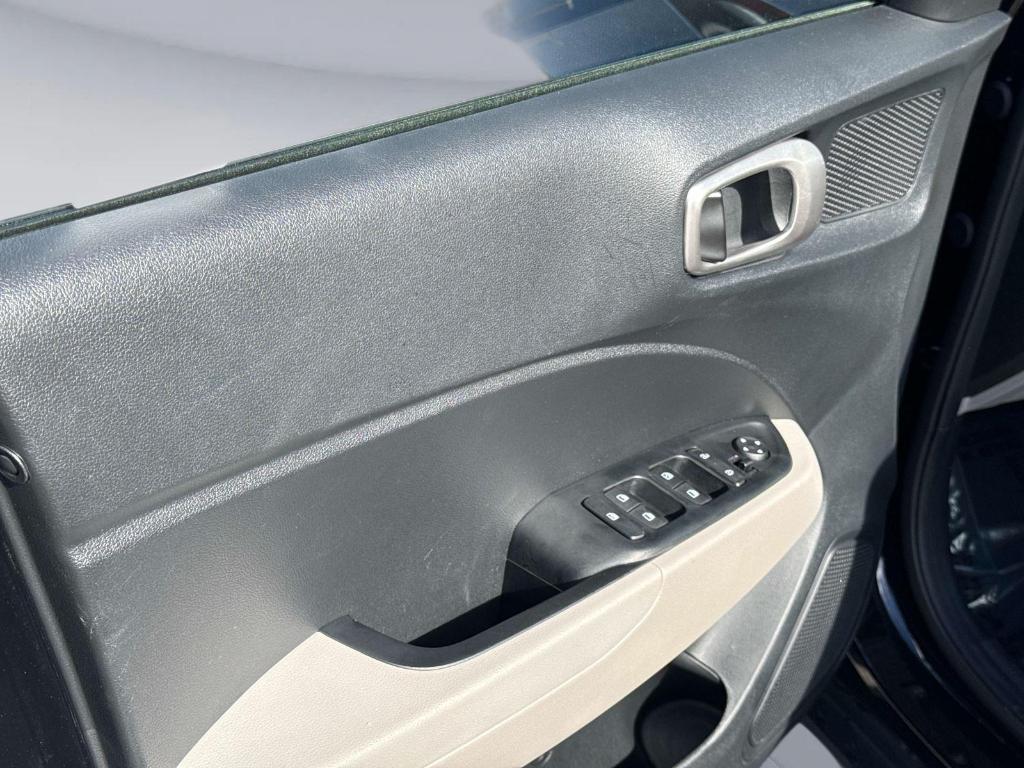 used 2025 Hyundai Venue car, priced at $20,495