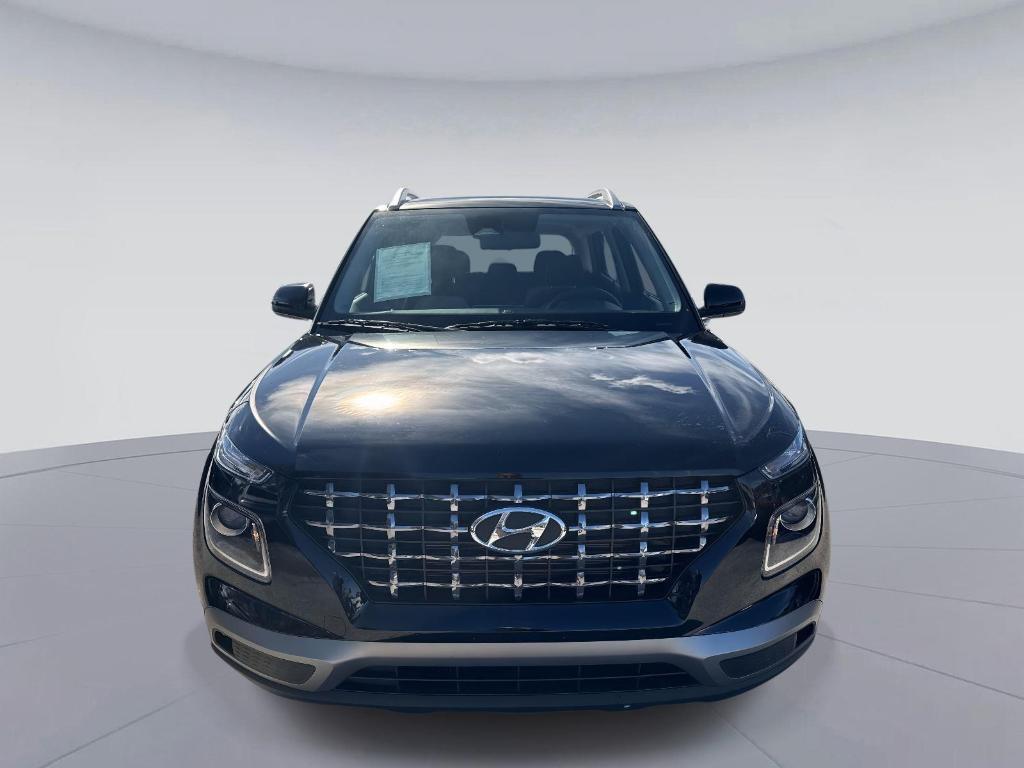 used 2025 Hyundai Venue car, priced at $20,495