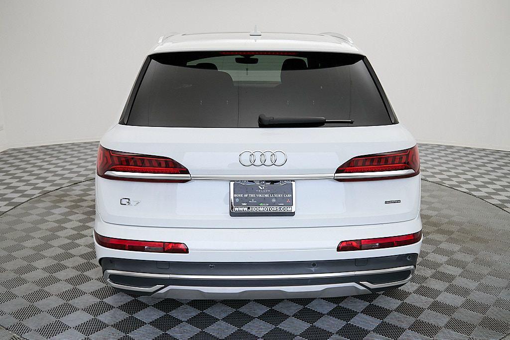 used 2024 Audi Q7 car, priced at $34,985