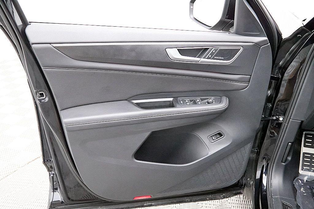 used 2024 Volkswagen Atlas Cross Sport car, priced at $37,595