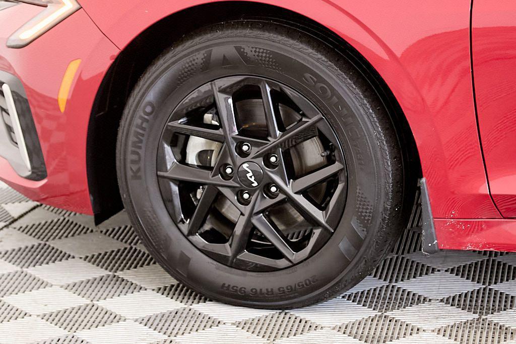 used 2025 Kia K5 car, priced at $21,985