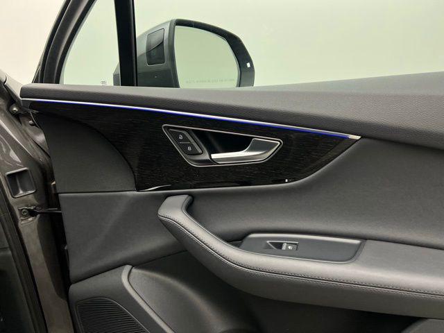 used 2024 Audi Q7 car, priced at $33,595