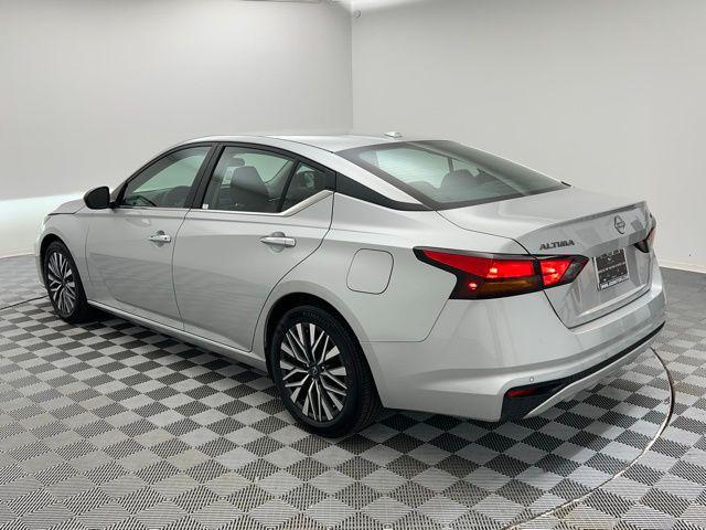 used 2024 Nissan Altima car, priced at $17,595