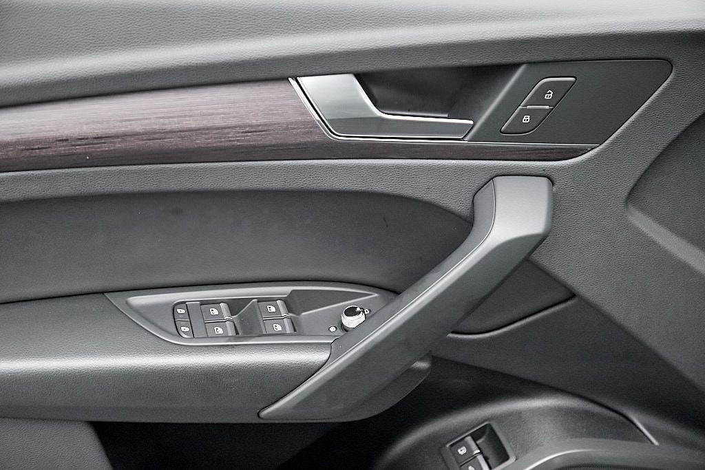 used 2022 Audi Q5 e car, priced at $27,895