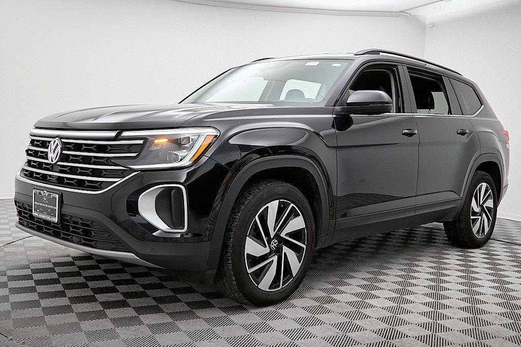 used 2024 Volkswagen Atlas car, priced at $25,895