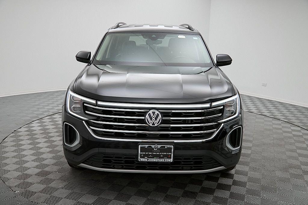 used 2024 Volkswagen Atlas car, priced at $25,895