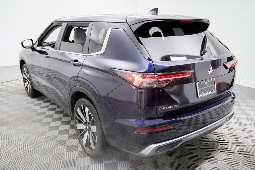 new 2026 Mitsubishi Outlander car, priced at $40,355