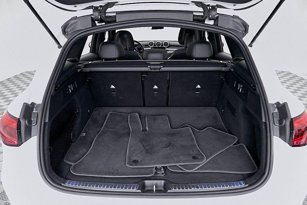 used 2024 Mercedes-Benz GLC 300 car, priced at $38,595