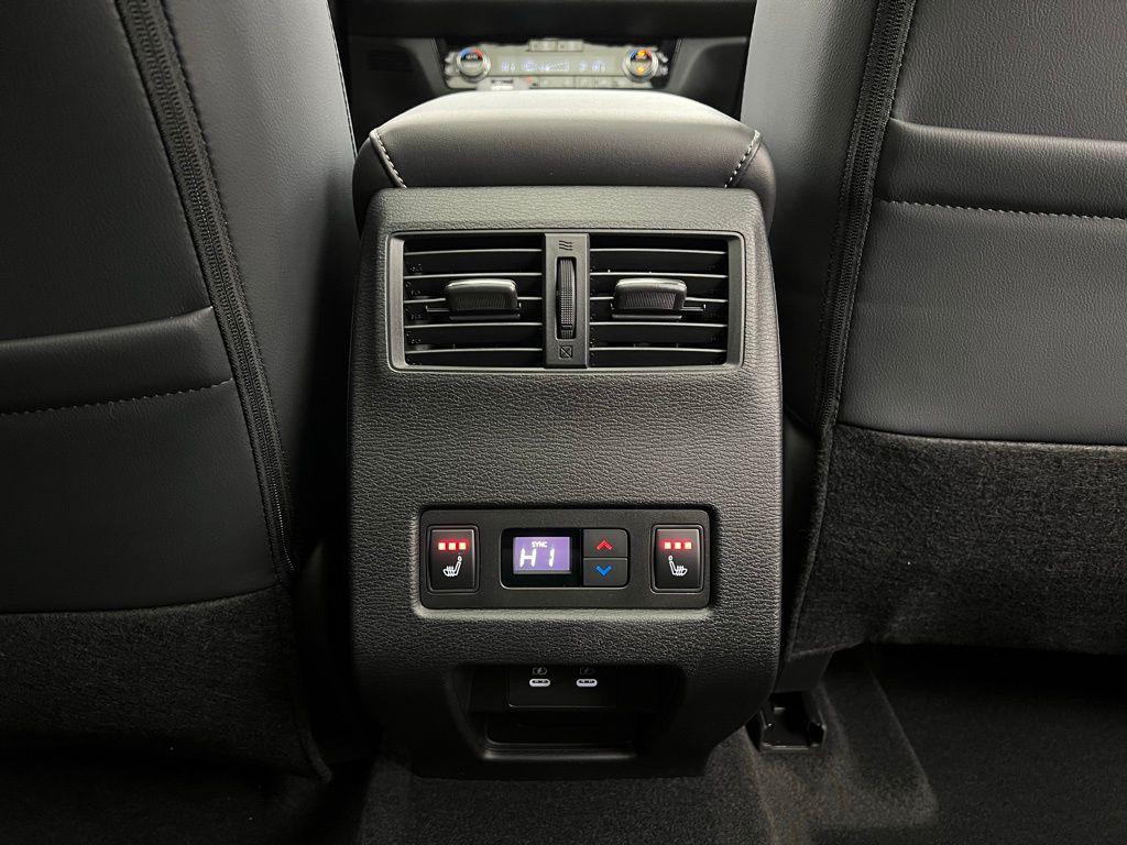 new 2026 Mitsubishi Outlander car, priced at $42,030