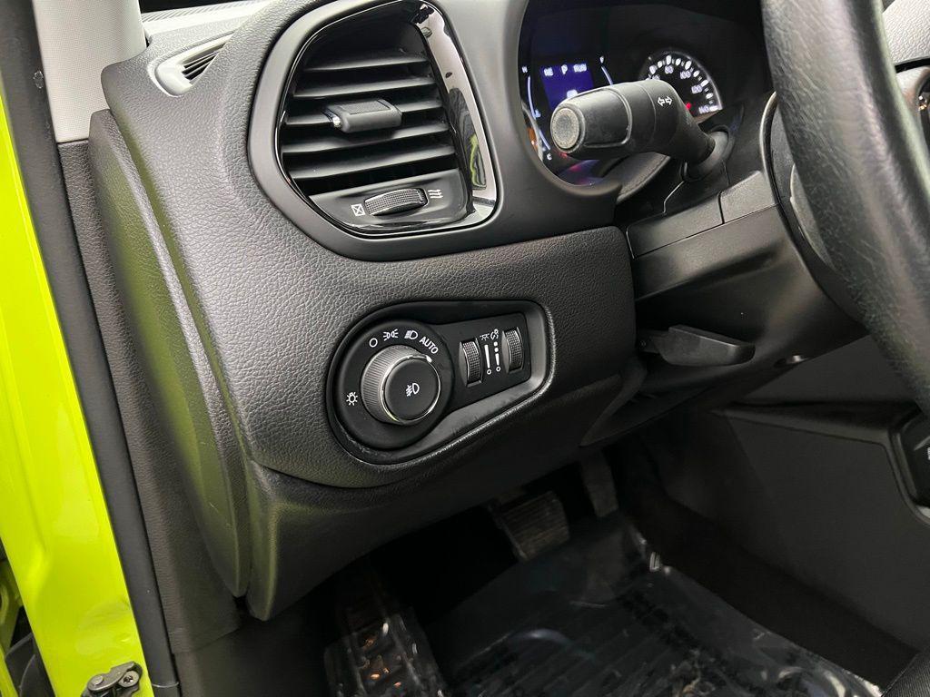 used 2018 Jeep Renegade car