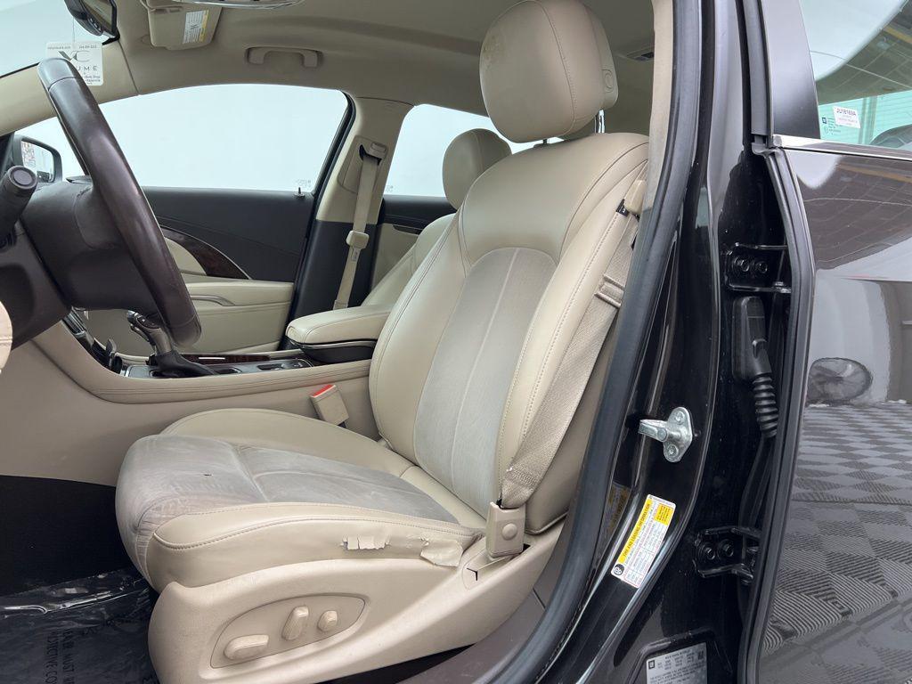 used 2014 Buick LaCrosse car