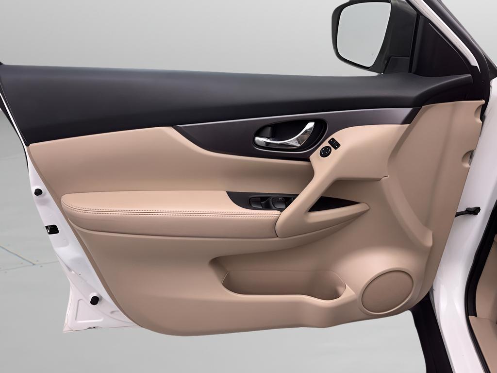 used 2015 Nissan Rogue car, priced at $10,895