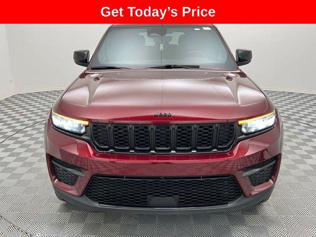 used 2024 Jeep Grand Cherokee car, priced at $26,195