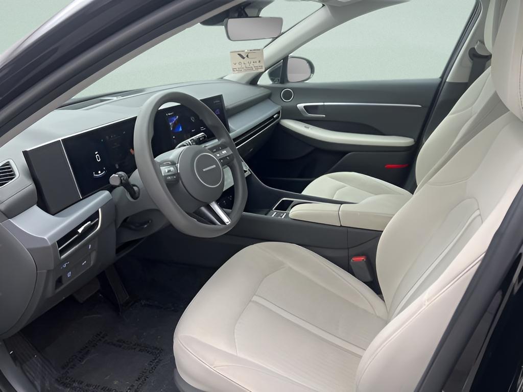used 2025 Hyundai Sonata car, priced at $22,298
