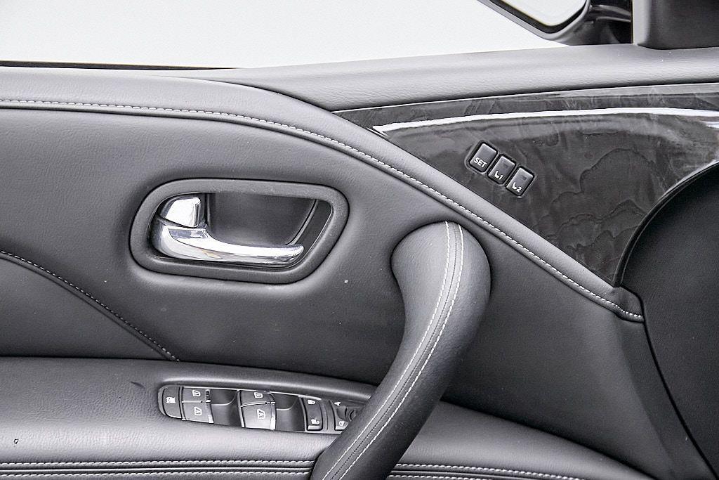 used 2024 INFINITI QX80 car, priced at $40,985