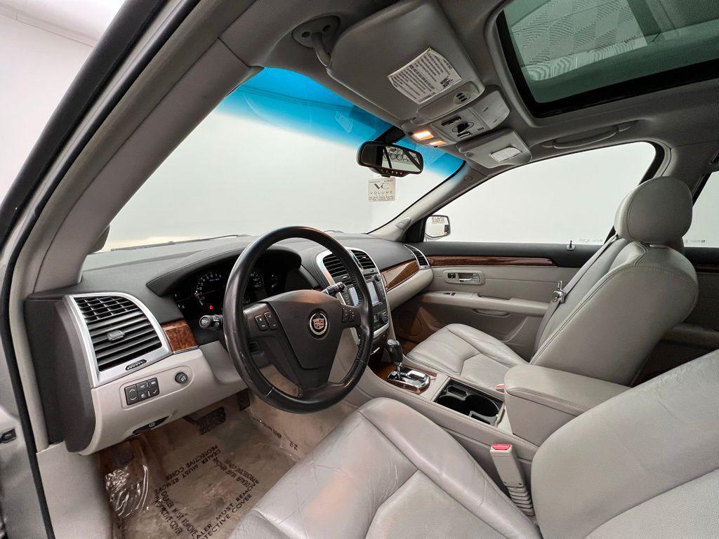 used 2007 Cadillac SRX car