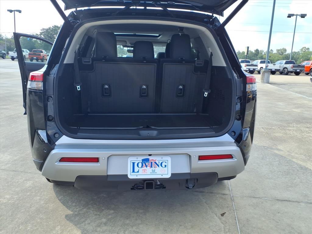 new 2025 Nissan Pathfinder car, priced at $49,384