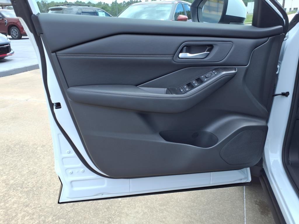 used 2025 Nissan Rogue car, priced at $30,995