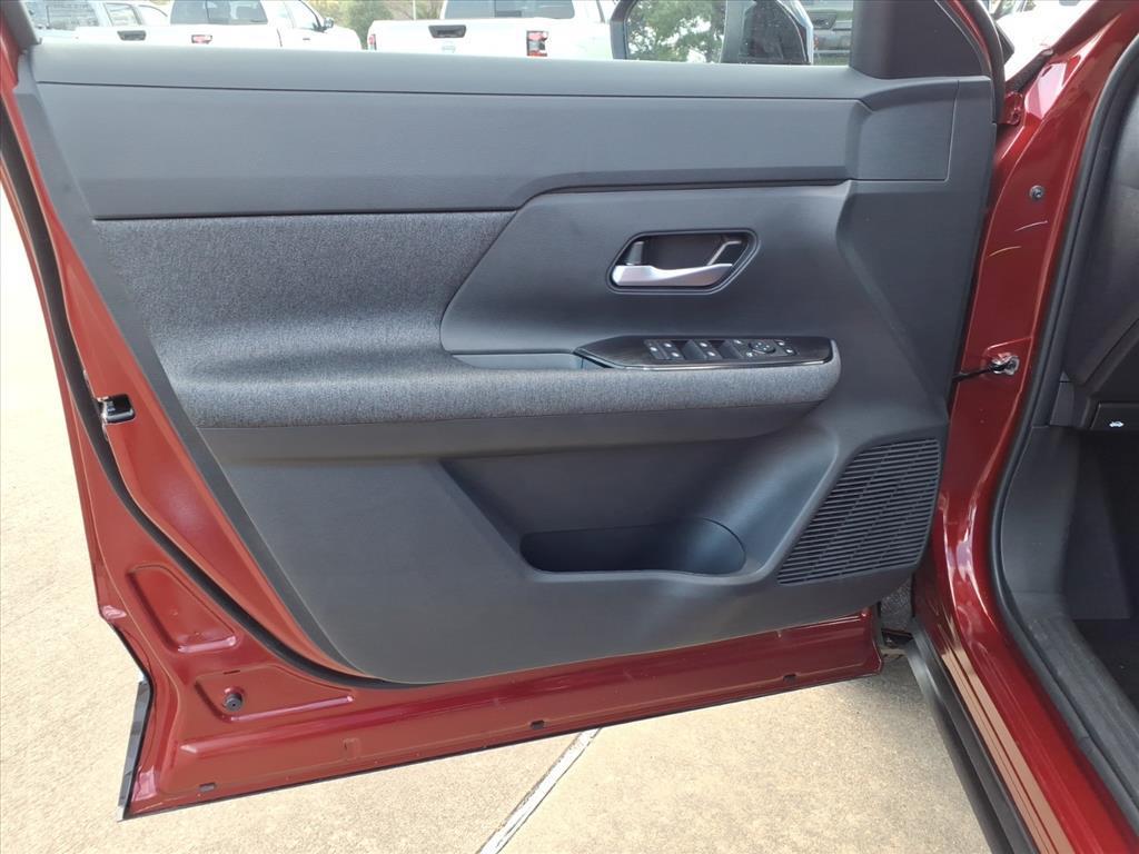 new 2026 Nissan Kicks car, priced at $26,014