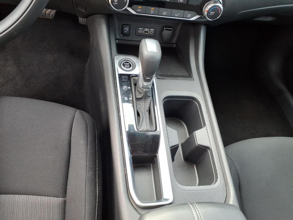 used 2025 Nissan Sentra car, priced at $23,995