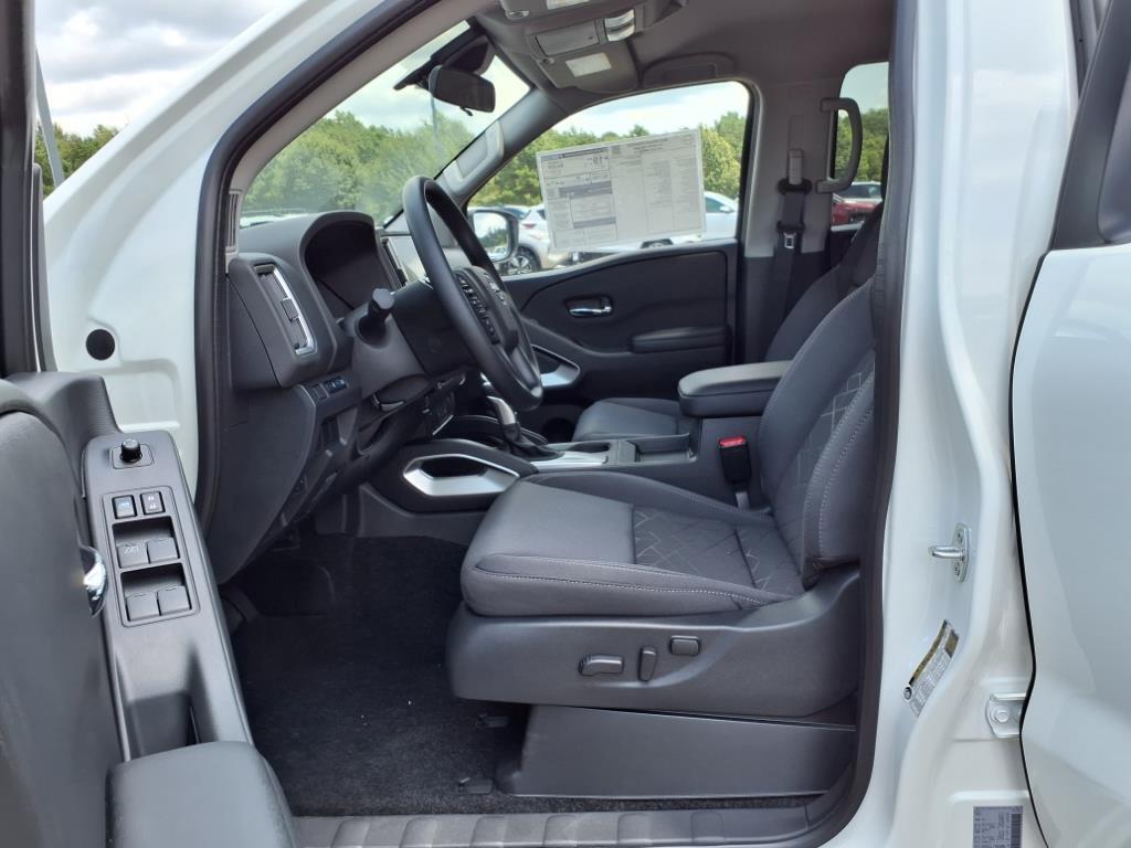 new 2025 Nissan Frontier car, priced at $40,968