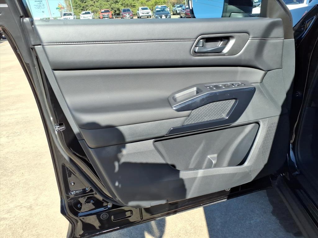 new 2026 Nissan Pathfinder car, priced at $42,055