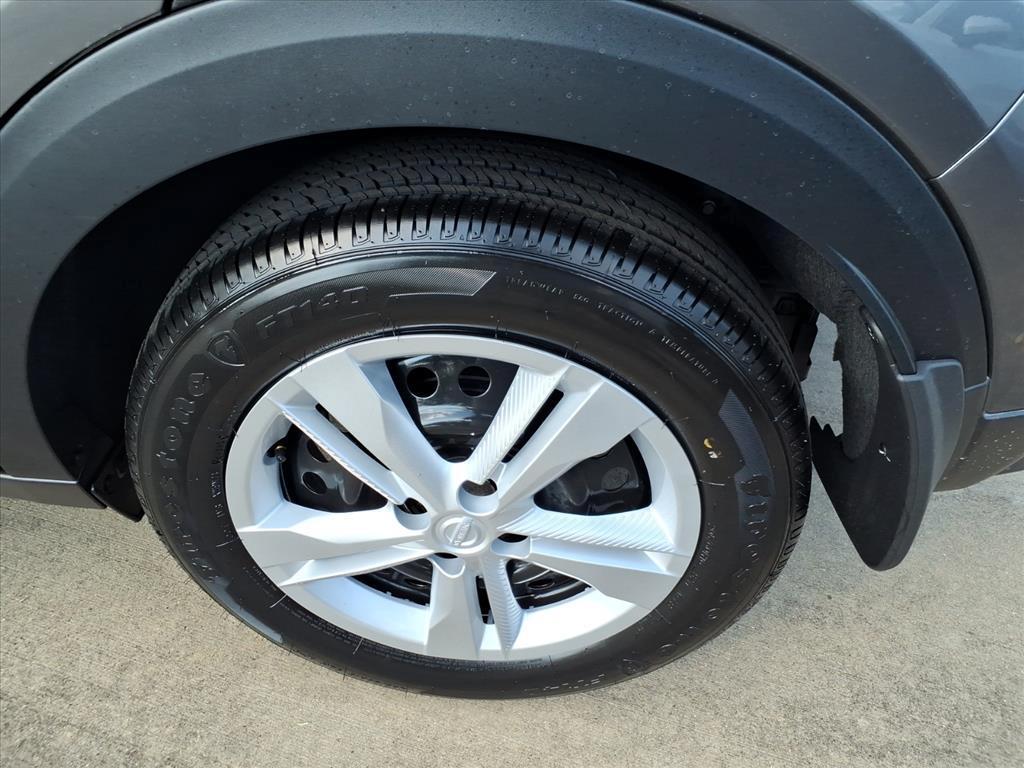 new 2025 Nissan Kicks Play car, priced at $23,865