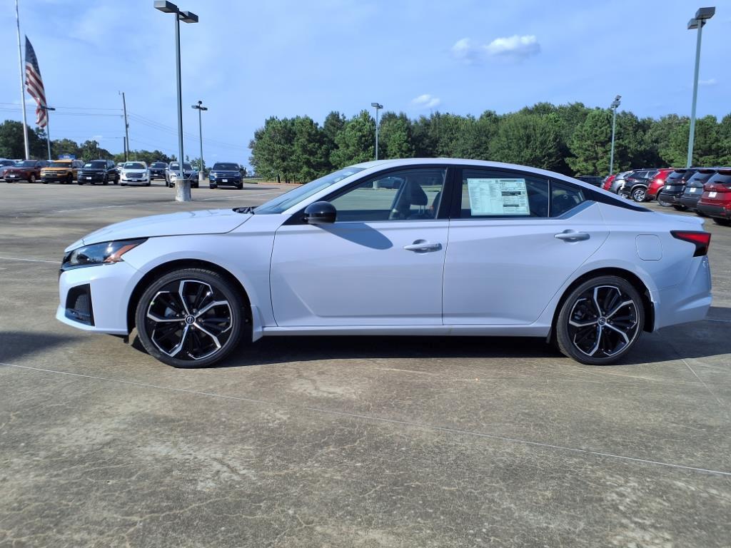 new 2025 Nissan Altima car, priced at $33,141